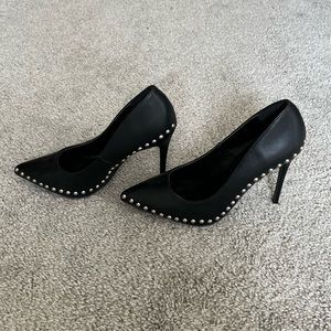 Wild Diva Black Pointed Heels
